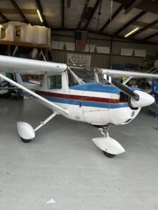 Aircraft Cessna 152 shipped to Chile by Neel Aviation – engine replacement, disassembly, and export services.