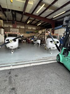 Cessna 172 aircraft being disassembled by Neel Aviation in Poland for international shipment