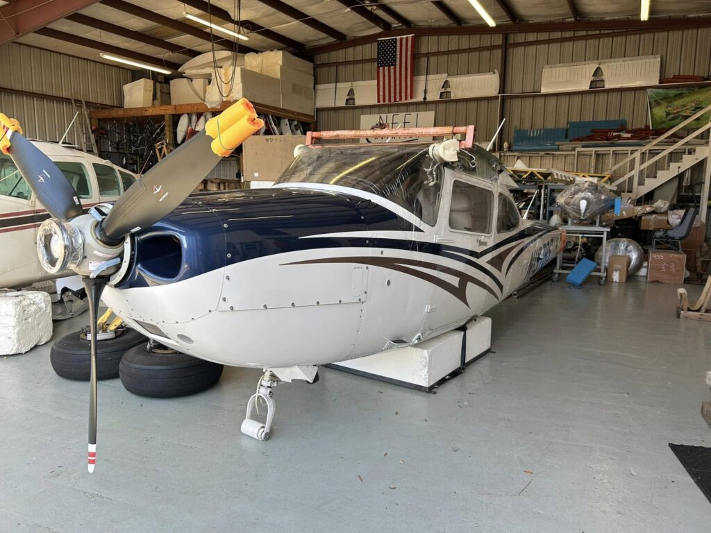 Cessna 140 and Cessna 182T prepared for export shipment to France